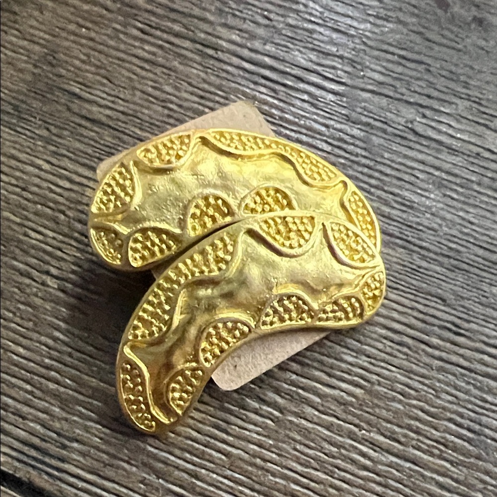 Gold Textured Women's Earrings